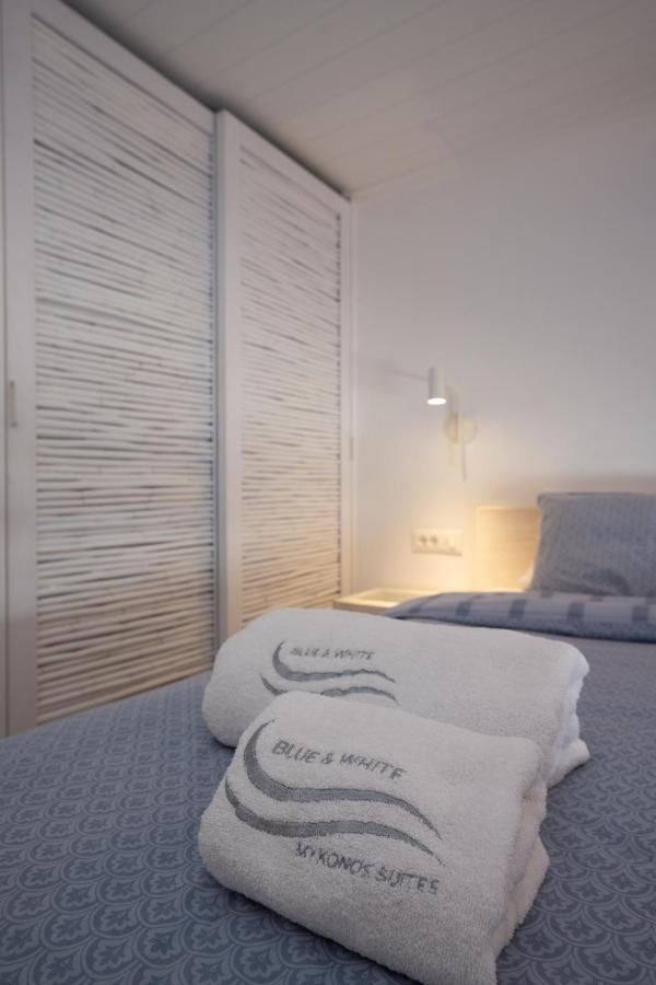 Blue, White And Grey Suites Орнос Экстерьер фото