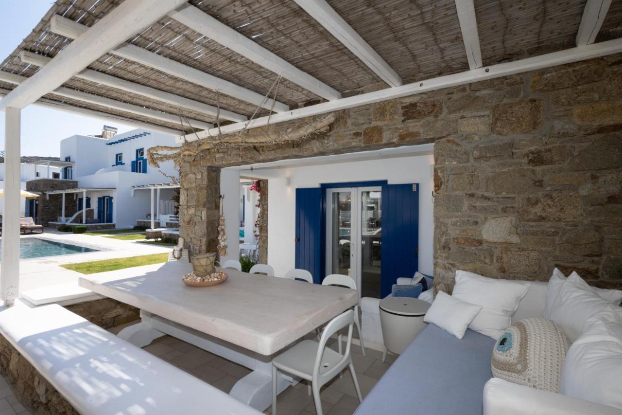 Blue, White And Grey Suites Орнос Экстерьер фото