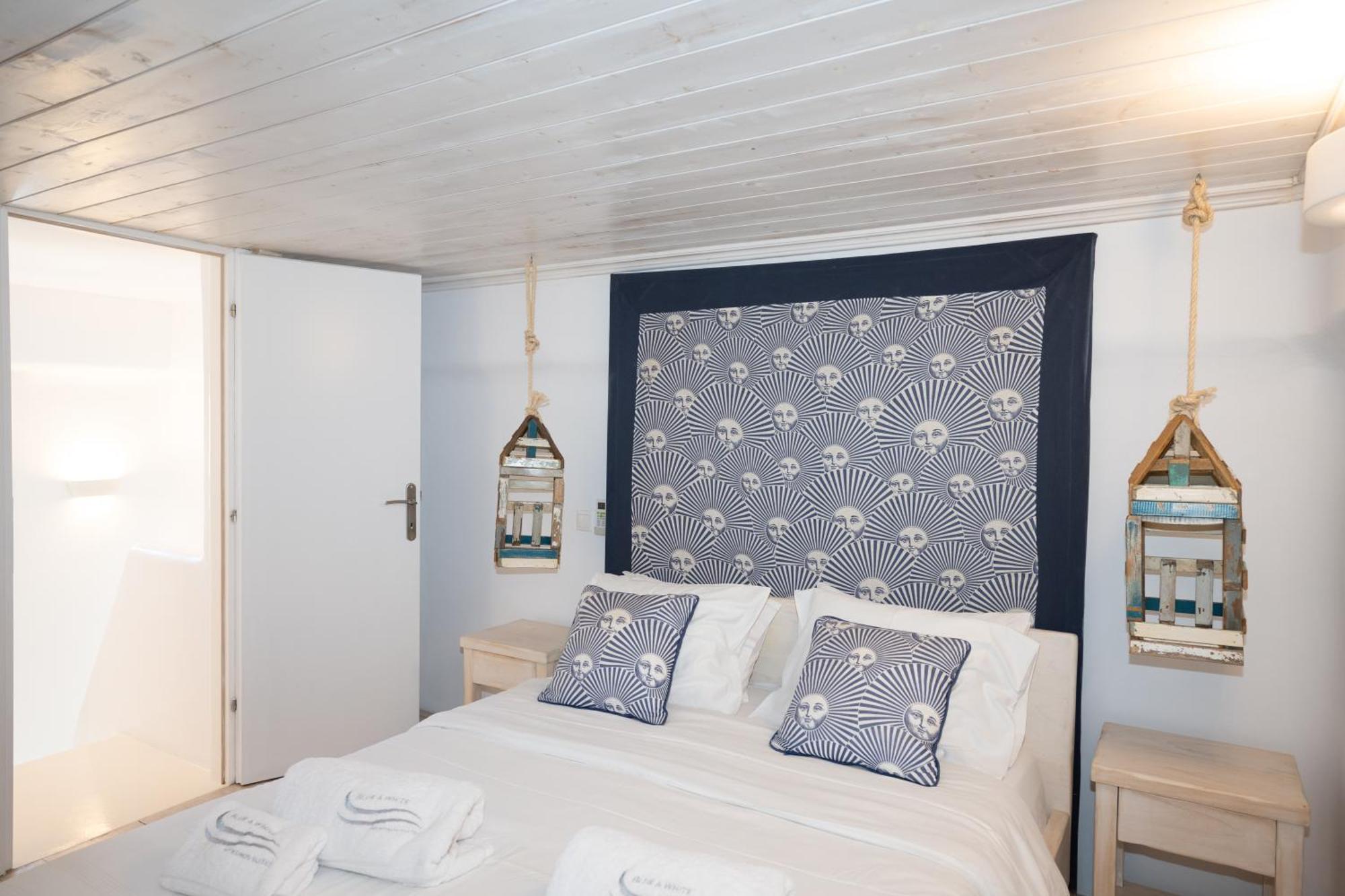 Blue, White And Grey Suites Орнос Экстерьер фото
